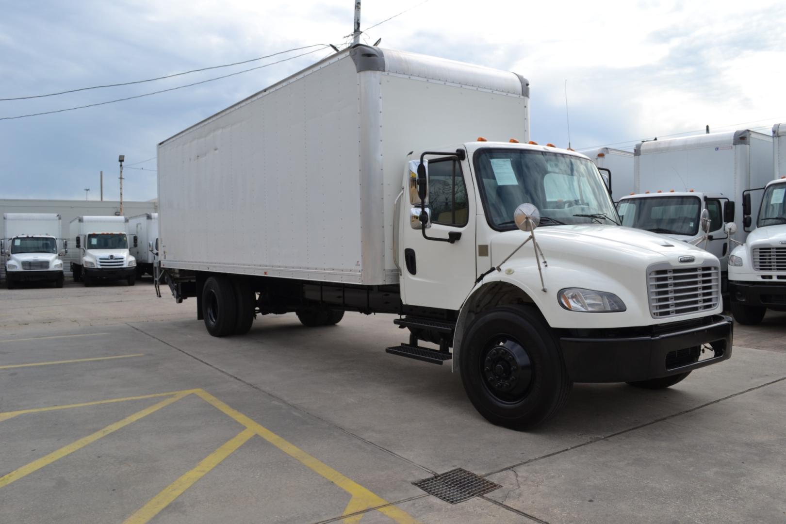 2019 WHITE /BLACK FREIGHTLINER M2-106 with an CUMMINS B6.7L 220HP engine, ALLISON 2100RDS AUTOMATIC transmission, located at 9172 North Fwy, Houston, TX, 77037, (713) 910-6868, 29.887470, -95.411903 - Photo#2